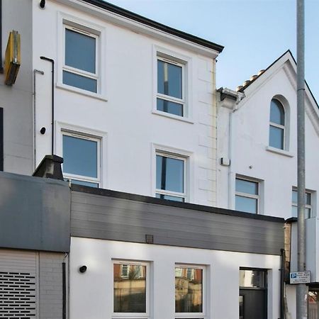 Central Belfast Modern Apartment Great Location Free Parking 외부 사진