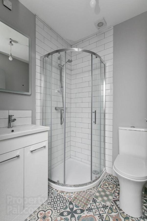 Central Belfast Modern Apartment Great Location Free Parking 외부 사진